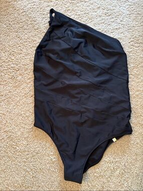 Summersalt The Sidestroke One-Shoulder Black One-Piece Swimsuit